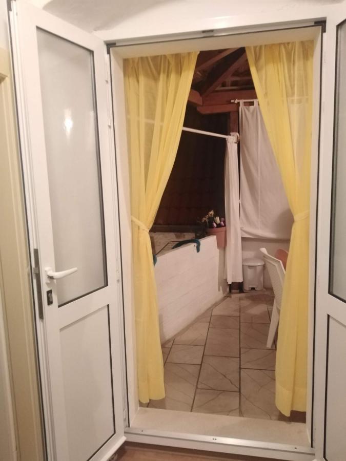Apartment Nada Povlja  Luaran gambar