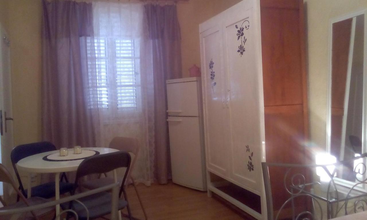 Apartment Nada Povlja  Luaran gambar