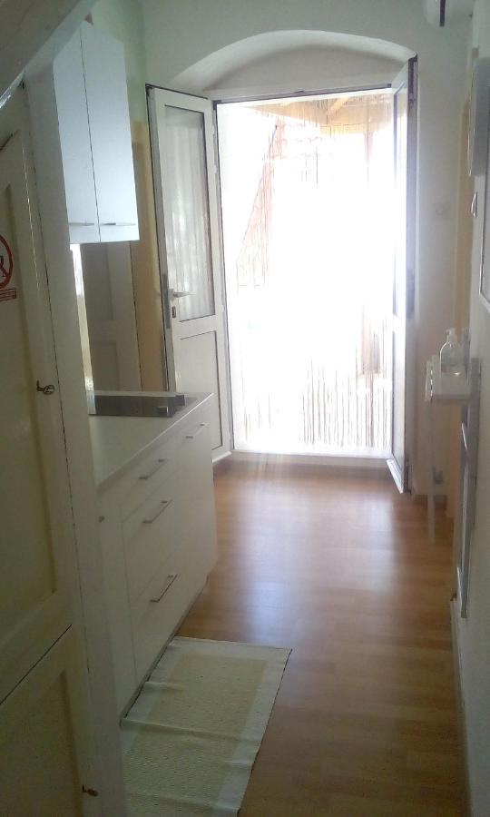 Apartment Nada Povlja  Luaran gambar